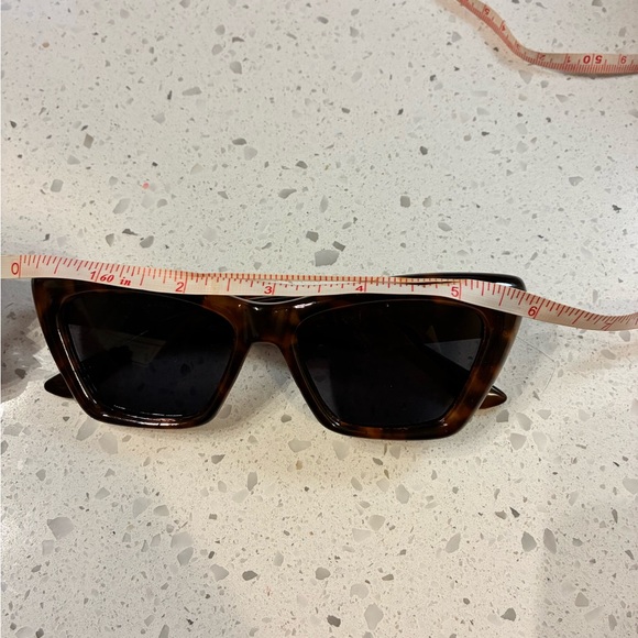 Foster Grant Tortoiseshell Square Sunglasses Cat 3 UV Protection Oversized - Picture 5 of 7